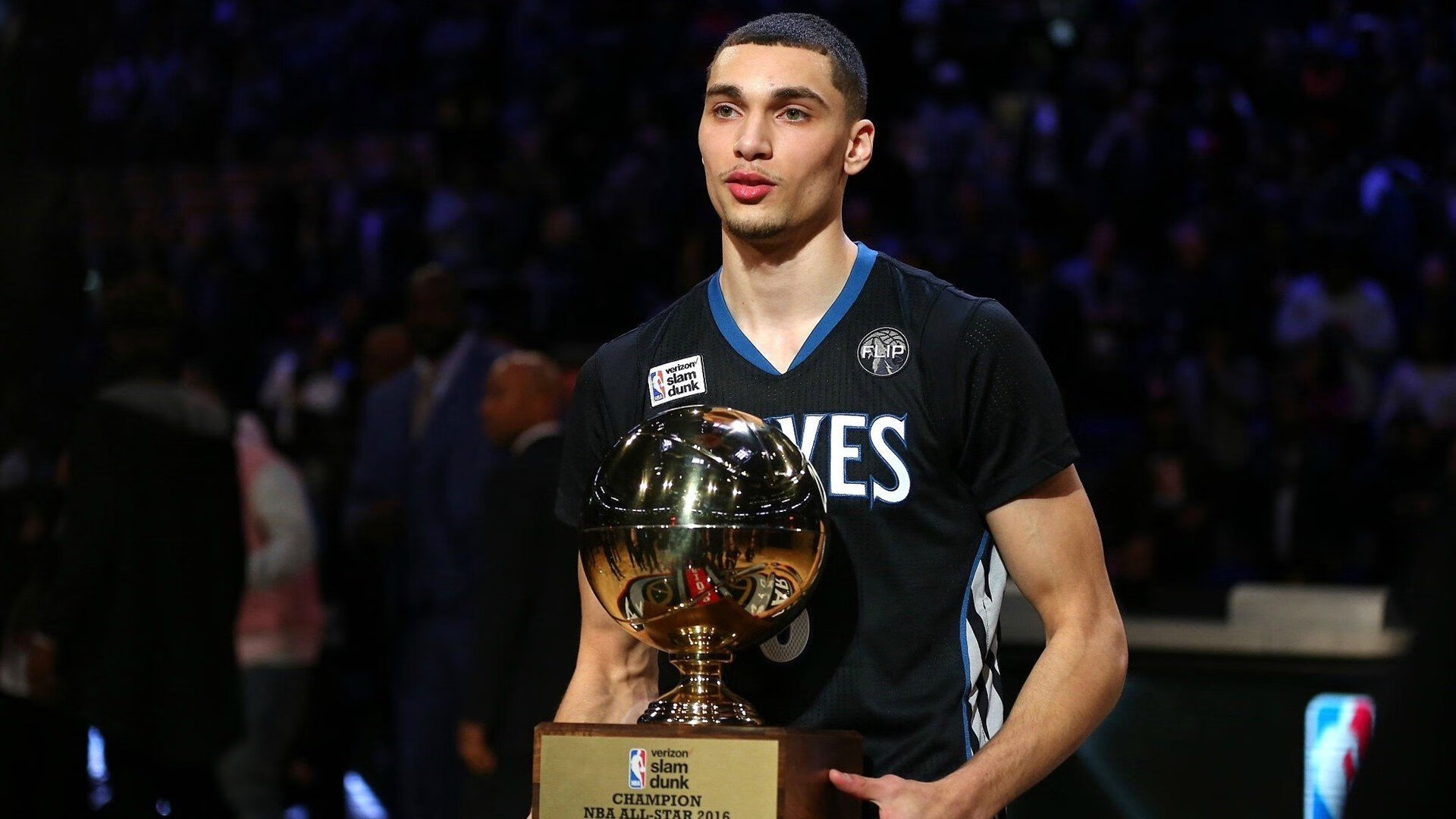 高原雪地越野赛，穿越冰雪的极地速度赛，越野车雪地视频大全视频